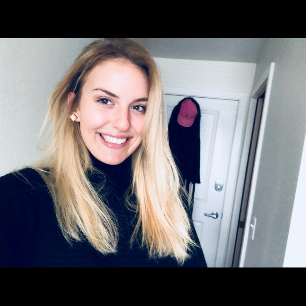 Meet your Posher, Abigail